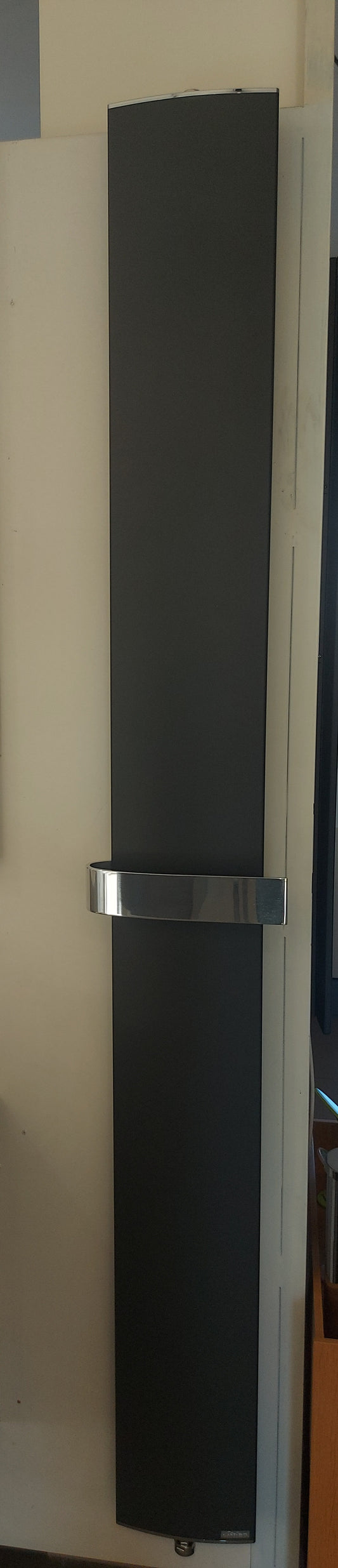 RADIATORE ARREDO OTHELLO MONO SLIM ALLUMINIO NERO SABLE CM 189X26