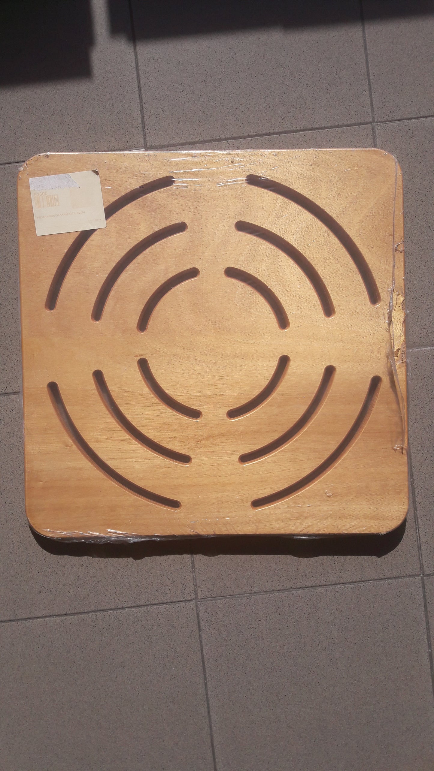 PEDANA DOCCIA IN LEGNO MULTISTRATO MARINO QUADRATA CM.50X50 -campionario scheggiato-
